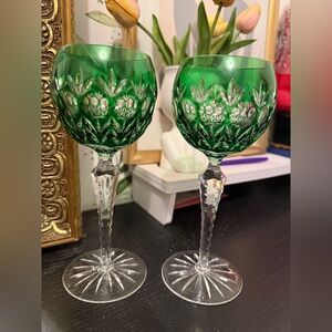 Vintage Elegant Green Crystal Wine Glasses